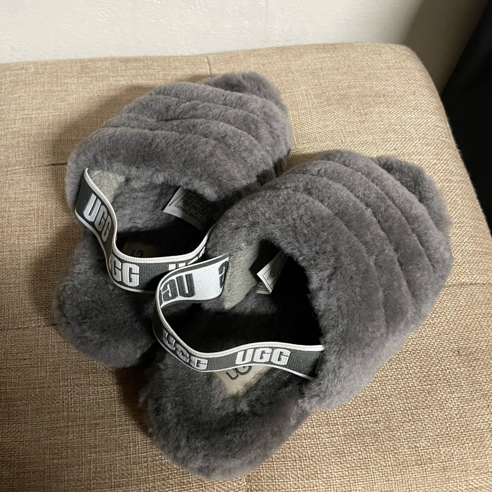 UGG kids youth fluff yeah slide on slippers gray grey Y2